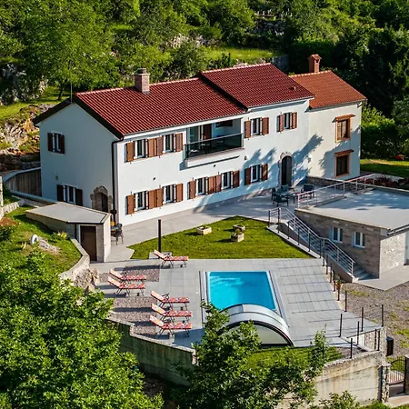 Villa Vesna *