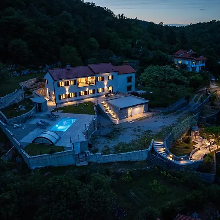 Vesna Villa *